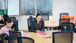 คณะเทคโนโลยีสารสนเทศ มรภ.เทพสตรี จัดอบรม AI ช่วยครู เสริมทักษะการสร้างสื่อและบริหารห้องเรียนยุคดิจิทัลแก่บุคลากรทางการศึกษาและประชาชนในจังหวัดสิงห์บุรี