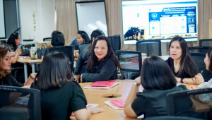 คณะเทคโนโลยีสารสนเทศ มรภ.เทพสตรี จัดอบรม AI ช่วยครู เสริมทักษะการสร้างสื่อและบริหารห้องเรียนยุคดิจิทัลแก่บุคลากรทางการศึกษาและประชาชนในจังหวัดสิงห์บุรี