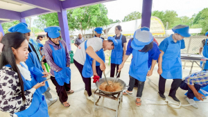 คณะวิทยาการจัดการ มรภ.เทพสตรี ลงพื้นที่พัฒนาผลิตภัณฑ์ของกลุ่มมณีรักษ์ฟาร์ม มุ่งเสริมทักษะอาชีพและขับเคลื่อนเศรษฐกิจฐานราก