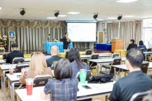 คณะครุศาสตร์ มรภ.เทพสตรี จัดอบรมพัฒนาอาจารย์คณะครุศาสตร์และคณะร่วมผลิตในหลักสูตรครุศาสตรบัณฑิต มุ่งยกระดับตามเกณฑ์คุรุสภา และ PTRU-PSF