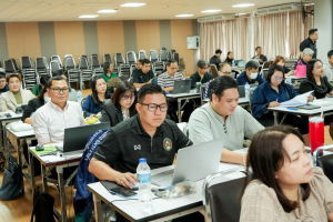 คณะครุศาสตร์ มรภ.เทพสตรี จัดอบรมพัฒนาอาจารย์คณะครุศาสตร์และคณะร่วมผลิตในหลักสูตรครุศาสตรบัณฑิต มุ่งยกระดับตามเกณฑ์คุรุสภา และ PTRU-PSF