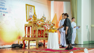 มรภ.เทพสตรี ร่วมพิธีมอบแบบลายผ้าพระราชทาน ปี 2569 สืบสานพระปณิธานภูมิปัญญาผ้าไทย