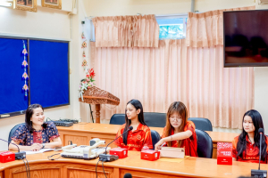 โรงเรียนสาธิต มรภ.เทพสตรี ร่วมต้อนรับบุคลากรและนักศึกษา ม.ธรรมศาสตร์ เตรียมความพร้อมจัดโครงการค่ายบันไดสู่ประตูเหลืองแดง ครั้งที่ 14