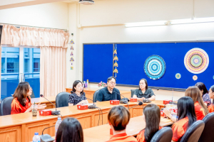 โรงเรียนสาธิต มรภ.เทพสตรี ร่วมต้อนรับบุคลากรและนักศึกษา ม.ธรรมศาสตร์ เตรียมความพร้อมจัดโครงการค่ายบันไดสู่ประตูเหลืองแดง ครั้งที่ 14