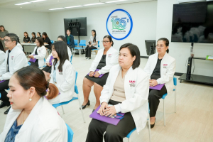 มรภ.เทพสตรี จัดพิธีมอบวุฒิบัตรและปิดการอบรมหลักสูตรการบริหารงานอุดมศึกษาระดับต้น (สำหรับผู้บริหารสายสนับสนุน) รุ่นที่ 1