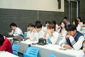 คณะวิทยาการจัดการ มรภ.เทพสตรี จัดปฐมนิเทศนักศึกษาฝึกประสบการณ์วิชาชีพ และนักศึกษาปฏิบัติงานสหกิจศึกษา ภาคการศึกษาที่ 1 ปีการศึกษา 2569