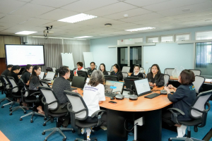 คณะวิทยาการจัดการ มรภ.เทพสตรี จัดโครงการเสริมสร้างศักยภาพบุคลากรสู่ยุคดิจิทัลด้วยภาษาอังกฤษและ AI สำหรับบุคลากรสายสนับสนุน