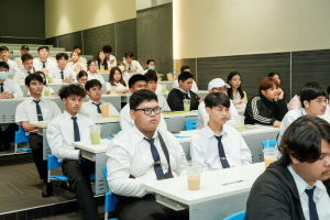 คณะเทคโนโลยีสารสนเทศ มรภ.เทพสตรี จัดพิธีปฐมนิเทศนักศึกษาใหม่ ประจำปีการศึกษา 2569 มุ่งสร้างความเข้าใจและเตรียมความพร้อมสู่รั้วมหาวิทยาลัย