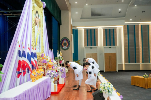 อธิการบดี มรภ.เทพสตรี นำคณะผู้บริหาร คณาจารย์ บุคลากร นักเรียน นักศึกษา ร่วมพิธีถวายพระพรชัยมงคล เนื่องในโอกาสวันเฉลิมพระชนมพรรษา สมเด็จพระนางเจ้าฯ พระบรมราชินี