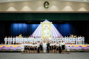 อธิการบดี มรภ.เทพสตรี นำคณะผู้บริหาร คณาจารย์ บุคลากร นักเรียน นักศึกษา ร่วมพิธีถวายพระพรชัยมงคล เนื่องในโอกาสวันเฉลิมพระชนมพรรษา สมเด็จพระนางเจ้าฯ พระบรมราชินี