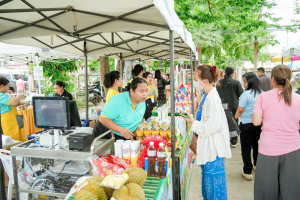 มรภ.เทพสตรี ร่วมพิธีเปิดงานตลาดนัดเกษตรกรสัญจร (Farmer Market) จ.ลพบุรี ครั้งที่ 2