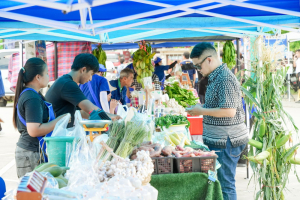 มรภ.เทพสตรี ร่วมพิธีเปิดงานตลาดนัดเกษตรกรสัญจร (Farmer Market) จ.ลพบุรี ครั้งที่ 2
