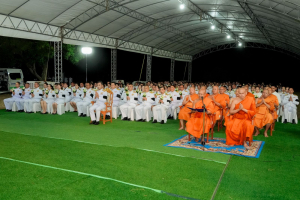 มรภ.เทพสตรี ร่วมพิธีเชิญพุ่มดอกบัวประดิษฐ์ไปถวายสักการะพระศรีมหาโพธิทศมราชบพิตรประจำจังหวัดลพบุรี และร่วมพิธีเดินประทักษิณรอบพระศรีมหาโพธิทศมราชบพิตร เนื่องในวันวิสาขบูชา ประจำปีพุทธศักราช 2569