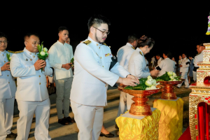 มรภ.เทพสตรี ร่วมพิธีเชิญพุ่มดอกบัวประดิษฐ์ไปถวายสักการะพระศรีมหาโพธิทศมราชบพิตรประจำจังหวัดลพบุรี และร่วมพิธีเดินประทักษิณรอบพระศรีมหาโพธิทศมราชบพิตร เนื่องในวันวิสาขบูชา ประจำปีพุทธศักราช 2569
