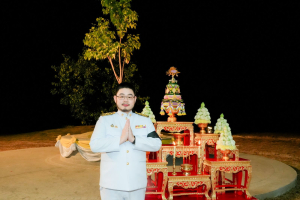 มรภ.เทพสตรี ร่วมพิธีเชิญพุ่มดอกบัวประดิษฐ์ไปถวายสักการะพระศรีมหาโพธิทศมราชบพิตรประจำจังหวัดลพบุรี และร่วมพิธีเดินประทักษิณรอบพระศรีมหาโพธิทศมราชบพิตร เนื่องในวันวิสาขบูชา ประจำปีพุทธศักราช 2569