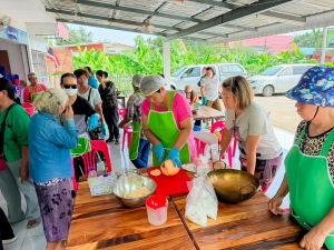 มรภ.เทพสตรี เดินหน้าวิศวกรสังคม ลงพื้นที่บ้านท่าดินดำ แปรรูปแคนตาลูปตกเกรด เพิ่มมูลค่าสร้างรายได้สู่ชุมชนอย่างยั่งยืน