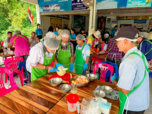 มรภ.เทพสตรี เดินหน้าวิศวกรสังคม ลงพื้นที่บ้านท่าดินดำ แปรรูปแคนตาลูปตกเกรด เพิ่มมูลค่าสร้างรายได้สู่ชุมชนอย่างยั่งยืน