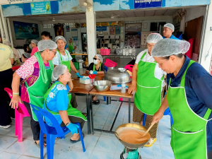 มรภ.เทพสตรี เดินหน้าวิศวกรสังคม ลงพื้นที่บ้านท่าดินดำ แปรรูปแคนตาลูปตกเกรด เพิ่มมูลค่าสร้างรายได้สู่ชุมชนอย่างยั่งยืน