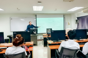 คณะเทคโนโลยีอุตสาหกรรม มรภ.เทพสตรี จัดโครงการเตรียมความพร้อมและปรับพื้นฐานนักศึกษาใหม่ ปีการศึกษา 2569