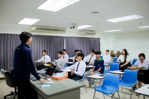 คณะเทคโนโลยีอุตสาหกรรม มรภ.เทพสตรี จัดโครงการเตรียมความพร้อมและปรับพื้นฐานนักศึกษาใหม่ ปีการศึกษา 2569