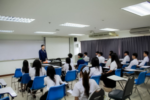 คณะเทคโนโลยีอุตสาหกรรม มรภ.เทพสตรี จัดโครงการเตรียมความพร้อมและปรับพื้นฐานนักศึกษาใหม่ ปีการศึกษา 2569