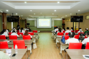 คณะวิทยาศาสตร์ฯ มรภ.เทพสตรี ขับเคลื่อนศักยภาพนักศึกษาใหม่ จัดอบรมการใช้อุปกรณ์และเครื่องมือพื้นฐานทางวิทยาศาสตร์