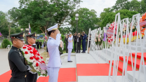 มรภ.เทพสตรี ร่วมพิธีวางพวงมาลาถวายราชสักการะวันคล้ายวันสวรรคต พระบาทสมเด็จพระปรเมนทรมหาอานันทมหิดล พระอัฐมรามาธิบดินทร