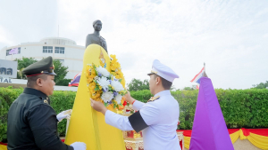 มรภ.เทพสตรี ร่วมพิธีวางพวงมาลาถวายราชสักการะวันคล้ายวันสวรรคต พระบาทสมเด็จพระปรเมนทรมหาอานันทมหิดล พระอัฐมรามาธิบดินทร