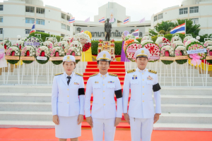 มรภ.เทพสตรี ร่วมพิธีวางพวงมาลาถวายราชสักการะวันคล้ายวันสวรรคต พระบาทสมเด็จพระปรเมนทรมหาอานันทมหิดล พระอัฐมรามาธิบดินทร