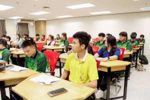 วิชาเอกภาษาอังกฤษ คณะมนุษยศาสตร์ฯ มรภ.เทพสตรี จัดอบรมปรับพื้นฐานนักศึกษาใหม่ เสริมเทคนิคเตรียมความพร้อมการสอบวัดความรู้ภาษาอังกฤษ