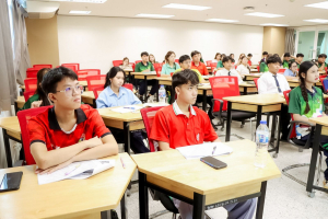 วิชาเอกภาษาอังกฤษ คณะมนุษยศาสตร์ฯ มรภ.เทพสตรี จัดอบรมปรับพื้นฐานนักศึกษาใหม่ เสริมเทคนิคเตรียมความพร้อมการสอบวัดความรู้ภาษาอังกฤษ