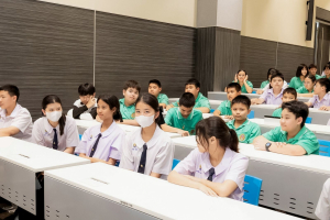 สำนักวิทยบริการฯ มรภ.เทพสตรี ร่วมกับ รร.สาธิต มรภ.เทพสตรี จัดกิจกรรมสาธิตการทำสมุดเย็บเล่มแบบจีน ส่งเสริมการเรียนรู้ควบคู่การใช้ทรัพยากรอย่างคุ้มค่า