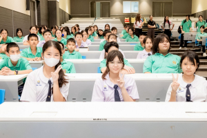 สำนักวิทยบริการฯ มรภ.เทพสตรี ร่วมกับ รร.สาธิต มรภ.เทพสตรี จัดกิจกรรมสาธิตการทำสมุดเย็บเล่มแบบจีน ส่งเสริมการเรียนรู้ควบคู่การใช้ทรัพยากรอย่างคุ้มค่า