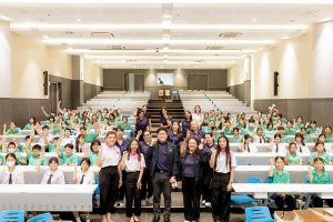 สำนักวิทยบริการฯ มรภ.เทพสตรี ร่วมกับ รร.สาธิต มรภ.เทพสตรี จัดกิจกรรมสาธิตการทำสมุดเย็บเล่มแบบจีน ส่งเสริมการเรียนรู้ควบคู่การใช้ทรัพยากรอย่างคุ้มค่า