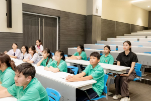 สำนักวิทยบริการฯ มรภ.เทพสตรี ร่วมกับ รร.สาธิต มรภ.เทพสตรี จัดกิจกรรมสาธิตการทำสมุดเย็บเล่มแบบจีน ส่งเสริมการเรียนรู้ควบคู่การใช้ทรัพยากรอย่างคุ้มค่า