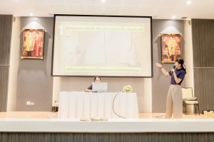 สำนักวิทยบริการฯ มรภ.เทพสตรี ร่วมกับ รร.สาธิต มรภ.เทพสตรี จัดกิจกรรมสาธิตการทำสมุดเย็บเล่มแบบจีน ส่งเสริมการเรียนรู้ควบคู่การใช้ทรัพยากรอย่างคุ้มค่า
