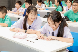 สำนักวิทยบริการฯ มรภ.เทพสตรี ร่วมกับ รร.สาธิต มรภ.เทพสตรี จัดกิจกรรมสาธิตการทำสมุดเย็บเล่มแบบจีน ส่งเสริมการเรียนรู้ควบคู่การใช้ทรัพยากรอย่างคุ้มค่า