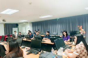 คณะเทคโนโลยีอุตสาหกรรม มรภ.เทพสตรี จัดประชุมวางแนวทางรับน้องสร้างสรรค์ ปีการศึกษา 2569 ชูหลักเคารพสิทธิ-ไร้ความรุนแรง