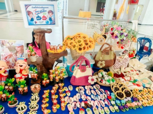มรภ.เทพสตรี เปิดพื้นที่จัด ตลาดนัดเทพสตรี ทุกวันอังคารสัปดาห์เว้นสัปดาห์ มุ่งหนุนเศรษฐกิจชุมชนและสร้างสัมพันธ์ร่วมกับท้องถิ่น
