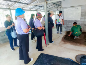ศูนย์ส่งเสริมการจัดการศึกษาตามพระบรมราโชบาย มรภ.เทพสตรี ต้อนรับคณะครูโรงเรียนวัดเขาหนีบ ศึกษาดูงานศาสตร์พระราชาสู่การปฏิบัติจริง ขับเคลื่อนการพัฒนาท้องถิ่น