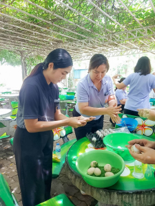 ศูนย์ส่งเสริมการจัดการศึกษาตามพระบรมราโชบาย มรภ.เทพสตรี ต้อนรับคณะครูโรงเรียนวัดเขาหนีบ ศึกษาดูงานศาสตร์พระราชาสู่การปฏิบัติจริง ขับเคลื่อนการพัฒนาท้องถิ่น
