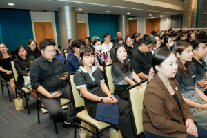 มรภ.เทพสตรี จัดประชุมใหญ่บุคลากร ประจำภาคการศึกษาที่ 1 ปีการศึกษา 2569 ร่วมน้อมถวายความอาลัย สมเด็จพระเจ้าลูกเธอ เจ้าฟ้าพัชรกิตติยาภาฯ และมอบรางวัลเชิดชูเกียรติบุคลากร