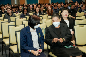 มรภ.เทพสตรี จัดประชุมใหญ่บุคลากร ประจำภาคการศึกษาที่ 1 ปีการศึกษา 2569 ร่วมน้อมถวายความอาลัย สมเด็จพระเจ้าลูกเธอ เจ้าฟ้าพัชรกิตติยาภาฯ และมอบรางวัลเชิดชูเกียรติบุคลากร