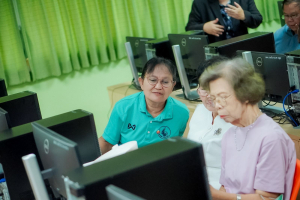 คณะเทคโนโลยีสารสนเทศ มรภ.เทพสตรี จัดอบรม AI SMART SKILLS ให้แก่สมาชิกชมรมผู้อาวุโสเทพสตรี