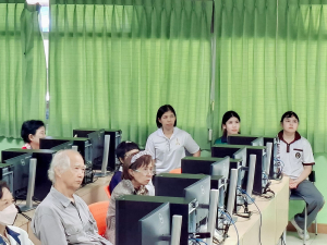 คณะเทคโนโลยีสารสนเทศ มรภ.เทพสตรี จัดอบรม AI SMART SKILLS ให้แก่สมาชิกชมรมผู้อาวุโสเทพสตรี