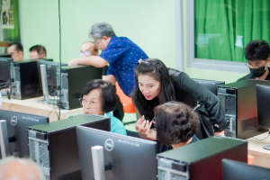 คณะเทคโนโลยีสารสนเทศ มรภ.เทพสตรี จัดอบรม AI SMART SKILLS ให้แก่สมาชิกชมรมผู้อาวุโสเทพสตรี
