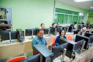 คณะเทคโนโลยีสารสนเทศ มรภ.เทพสตรี จัดอบรม AI SMART SKILLS ให้แก่สมาชิกชมรมผู้อาวุโสเทพสตรี