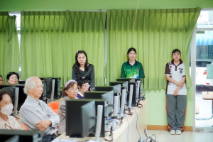 คณะเทคโนโลยีสารสนเทศ มรภ.เทพสตรี จัดอบรม AI SMART SKILLS ให้แก่สมาชิกชมรมผู้อาวุโสเทพสตรี