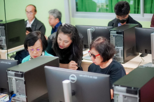 คณะเทคโนโลยีสารสนเทศ มรภ.เทพสตรี จัดอบรม AI SMART SKILLS ให้แก่สมาชิกชมรมผู้อาวุโสเทพสตรี