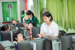 คณะเทคโนโลยีสารสนเทศ มรภ.เทพสตรี จัดอบรม AI SMART SKILLS ให้แก่สมาชิกชมรมผู้อาวุโสเทพสตรี